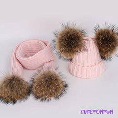 WYJĄTKOWO CIEPŁY KOMPLET: CZAPKA I SZALIK CUTEPOMPOM®